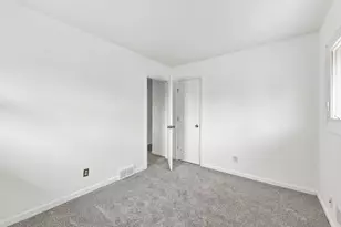 518 37th Ave NE, Minneapolis, MN 55421 - Photo 44