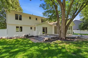 7610 Heritage Rd, Eden Prairie, MN 55346 - Photo 70