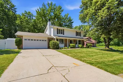 7610 Heritage Road, Eden Prairie, MN 55346 - Photo 6