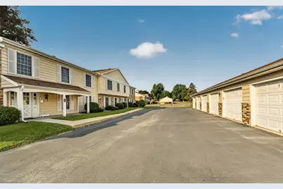 1931 Greenfield Lane SW #C, Rochester, MN 55902 - Photo 2
