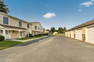 1931 Greenfield Ln SW, Rochester, MN 55902 - Photo 2