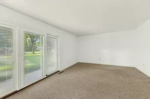 1931 Greenfield Ln SW, Rochester, MN 55902 - Photo 6