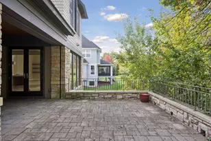 2224 Portico Grn, Wayzata, MN 55391 - Photo 44