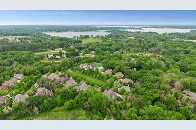 2224 Portico Green, Wayzata, MN 55391 - Photo 10