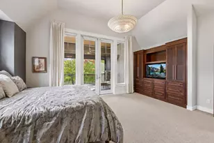 2224 Portico Grn, Wayzata, MN 55391 - Photo 24