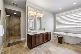 2224 Portico Grn, Wayzata, MN 55391 - Photo 30