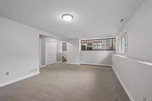 3460 Commonwealth Ave, Woodbury, MN 55125 - Photo 38