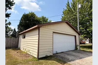 702 Champagne Avenue SW, Red Lake Falls, MN 56750 - Photo 24
