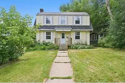 611 Lincoln Parkway, Duluth, MN 55806 - Photo 1