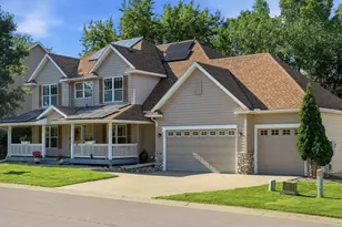 655 Lexie Ct, Eagan, MN 55123 - Photo 2