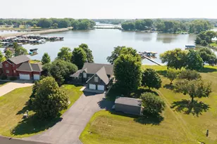 12 Lake Shetek Dr, Slayton, MN 56172 - Photo 1