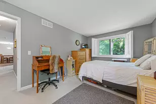 18450 Creeks Bend Dr, Minnetonka, MN 55345 - Photo 22