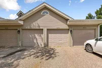 18450 Creeks Bend Drive, Minnetonka, MN 55345 - Photo 2