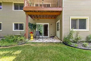 18450 Creeks Bend Dr, Minnetonka, MN 55345 - Photo 6