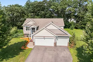 1617 129th Ave NE, Blaine, MN 55449 - Photo 2