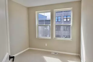 838 Woodlawn Ave, Saint Paul, MN 55116 - Photo 18
