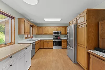 1709 60th Avenue SE, Rochester, MN 55904 - Photo 8