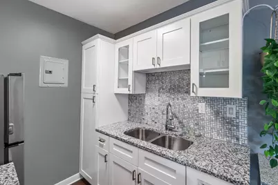 504 W Franklin Avenue #2C, Minneapolis, MN 55405 - Photo 4
