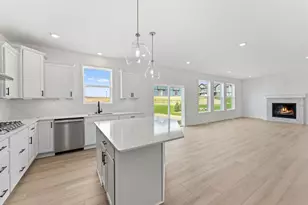 5351 Queens Dr NW, Rochester, MN 55901 - Photo 12