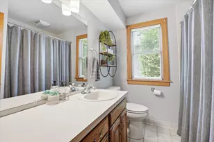1353 Schletti St, Saint Paul, MN 55117 - Photo 12