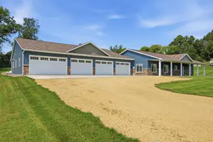 341 Amber View St, Menomonie, WI 54751 - Photo 36