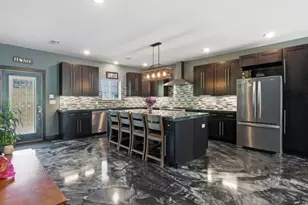 341 Amber View St, Menomonie, WI 54751 - Photo 8