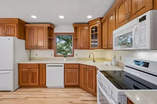 16015 Oak Shore Dr, Lakeville, MN 55044 - Photo 22