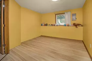 8200 Thomas Ave N, Brooklyn Park, MN 55444 - Photo 8