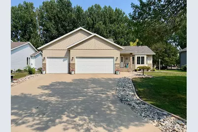 408 Clearview Court, Moorhead, MN 56560 - Photo 2
