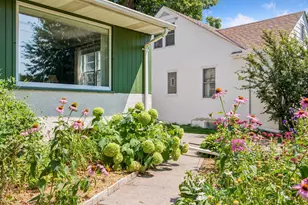1634 Victoria St N, Saint Paul, MN 55117 - Photo 2