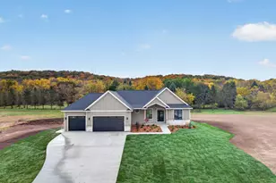 1457 SkyView Cir NW, Rochester, MN 55901 - Photo 2