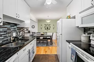 4380 Brookside Ct, Edina, MN 55436 - Photo 6