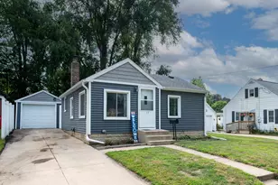 217 15th Ave NE, Rochester, MN 55906 - Photo 2