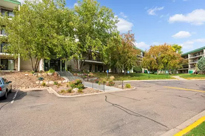 10521 Cedar Lake Road #519, Minnetonka, MN 55305 - Photo 2