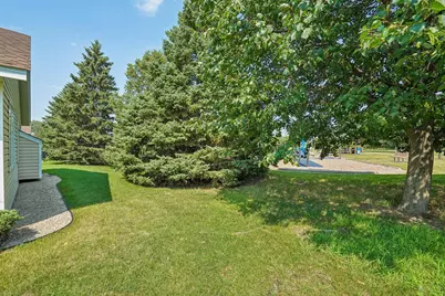 9126 Windsor Lane N, Brooklyn Park, MN 55443 - Photo 28
