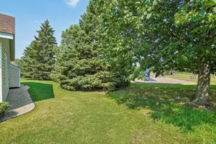 9126 Windsor Ln N, Brooklyn Park, MN 55443 - Photo 28