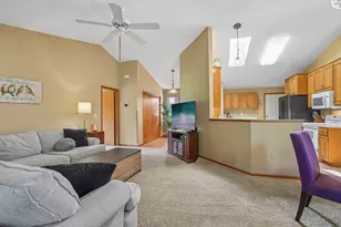 9126 Windsor Ln N, Brooklyn Park, MN 55443 - Photo 4
