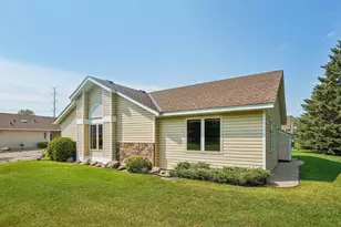 9126 Windsor Ln N, Brooklyn Park, MN 55443 - Photo 2
