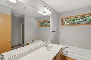 8182 Lori Ln, Woodbury, MN 55125 - Photo 18