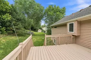 8182 Lori Ln, Woodbury, MN 55125 - Photo 40