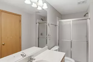 8182 Lori Ln, Woodbury, MN 55125 - Photo 28
