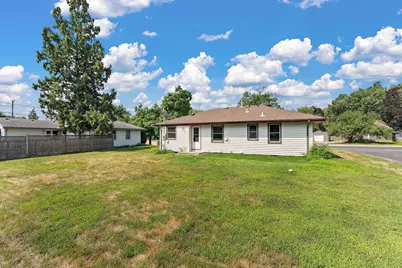 5906 Dupont Avenue N, Brooklyn Center, MN 55430 - Photo 26