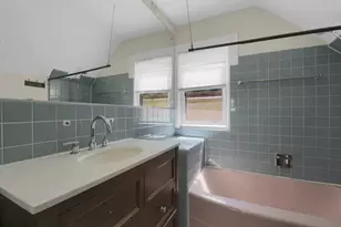 237 Cedar Lake Rd N, Minneapolis, MN 55405 - Photo 10