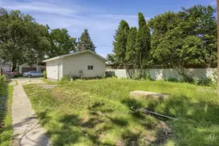 237 Cedar Lake Rd N, Minneapolis, MN 55405 - Photo 26