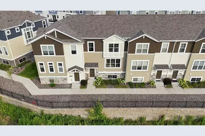 2217 Gateway Curve, North Saint Paul, MN 55109 - Photo 24