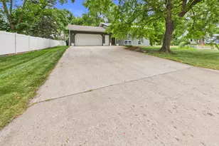 403 Fifth Ave SE, Melrose, MN 56352 - Photo 30