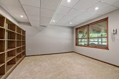 810 Oakwood Drive, New Brighton, MN 55112 - Photo 32