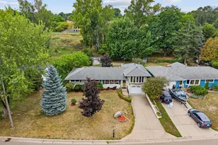 810 Oakwood Dr, New Brighton, MN 55112 - Photo 54