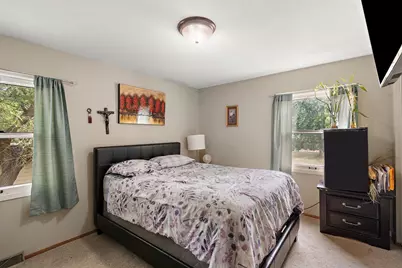 1006 Van Buren Street S, Shakopee, MN 55379 - Photo 18