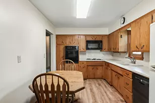 3600 Downers Dr NE, Saint Anthony, MN 55418 - Photo 12